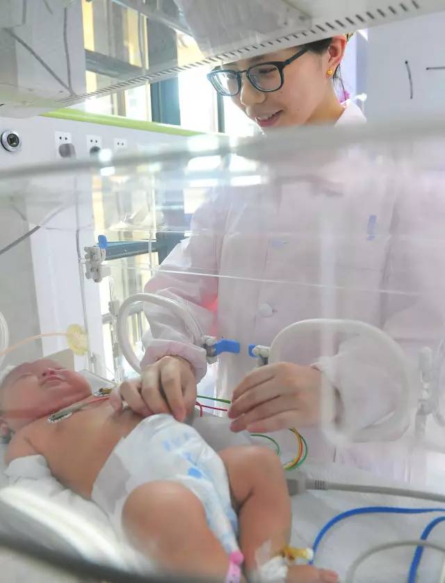 「医声」芜湖市第一人民医院的“早产儿俱乐部”火了！每位宝宝身上都有惊心动魄的温情故事……