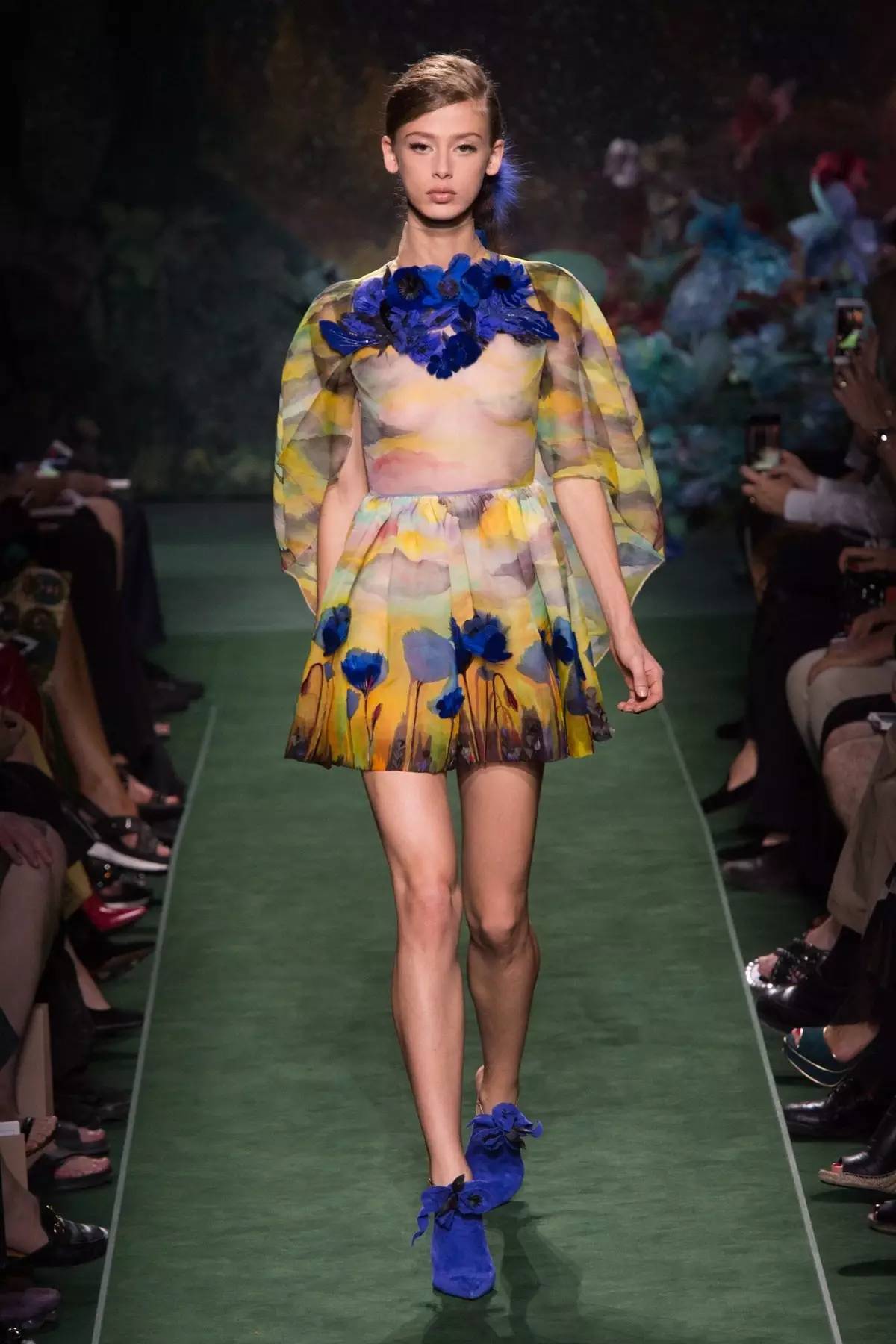 fendicouture2018秋冬高定礼服,fendi年度晚宴皮草定制