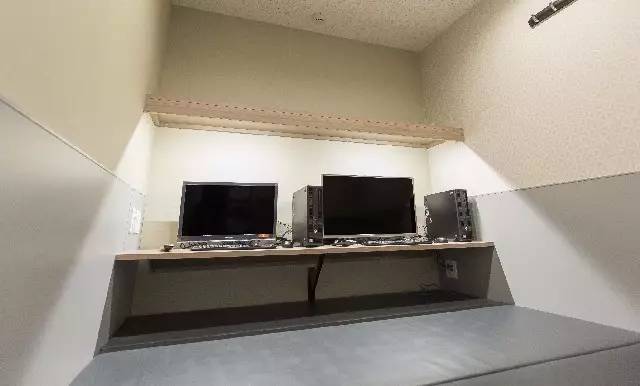 日本原宿网吧,日本东京豪华网吧