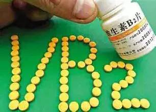 春季烂嘴角是怎么回事,春天烂嘴角怎样去火