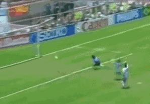 梅西比肩贝利马拉多纳,球王的标准高度