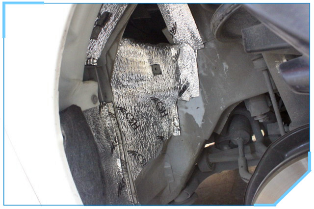 上海音豪汽车音响改装,荣威550隔音条安装