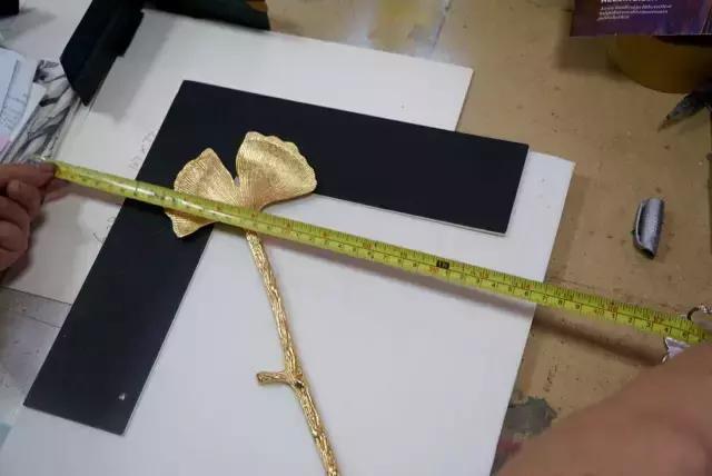 满心欢喜地等了这个快递整整1个月，却在拆开包装的瞬间傻了眼