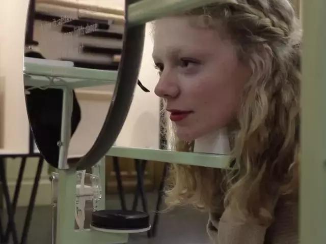 我也想要每天妆容精致，但我更不想早起。