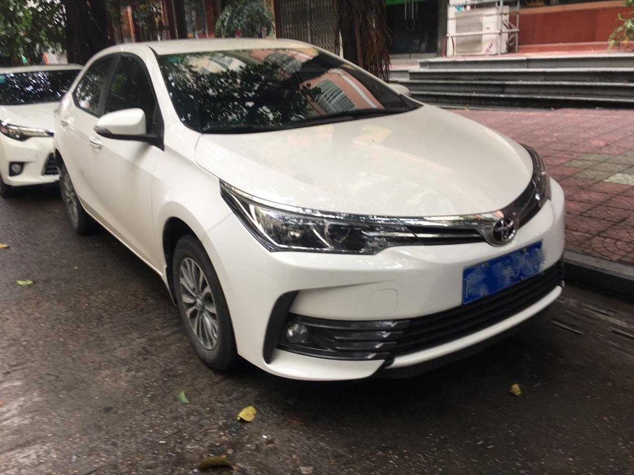 10.5万喜提卡罗拉，车子不知怎么样，但是送的东西太多了，难道我买贵了！