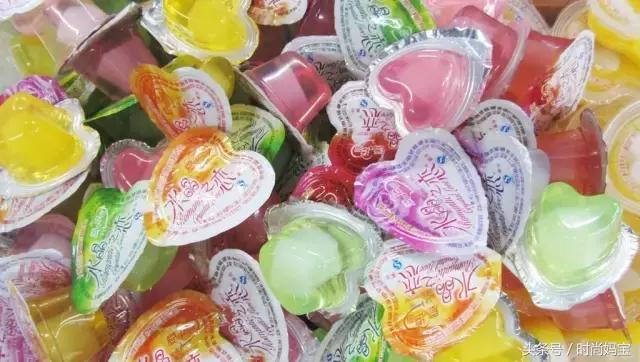 汪涵把80后的零食搬出来,汪涵吃槟榔主持节目