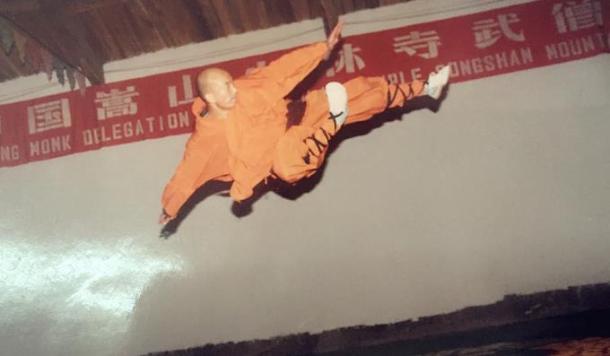 少林武僧团各个武僧演练少林武功,少林武僧实战演练