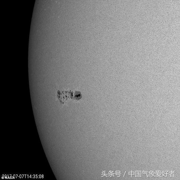 太阳惊现巨大黑子会让人类灭亡吗,太阳表面惊现巨大黑子有几颗