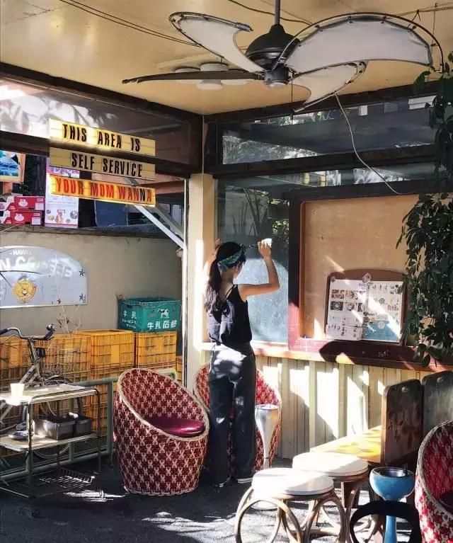 一拍照表情动作就扭曲,一拍照就紧张脸部僵硬