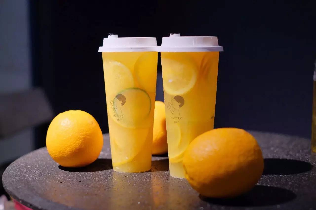 长大后茶饮店就像江湖的高手,一代起一代落但能真正成为新闻暴风眼的真的只有喜茶