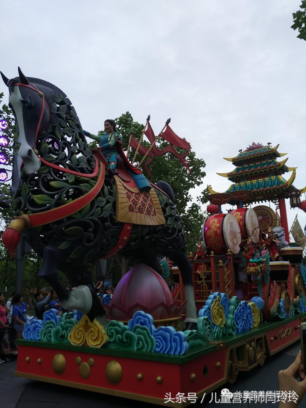 去迪士尼实现童话故事公主梦,带小朋友去迪士尼圆公主梦