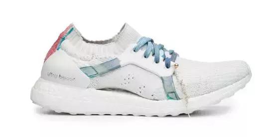 阿迪达斯为美国各州设计了运动鞋，爱荷华州看了想打人最喜欢阿拉斯加，接受纽约加州反驳