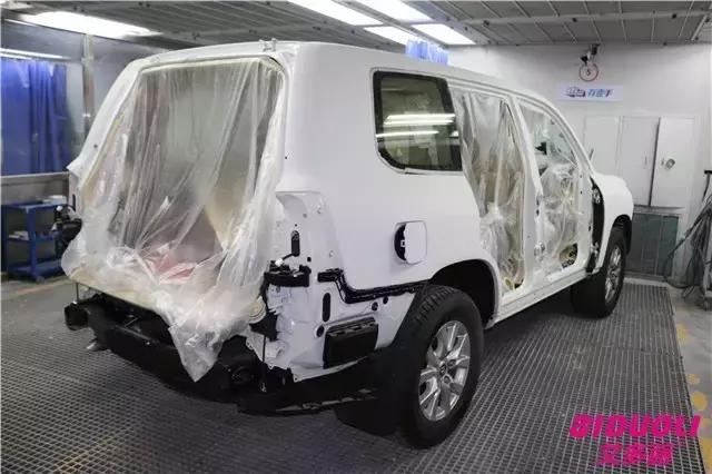 白色陆巡熏黑套件,白色新款陆巡内饰