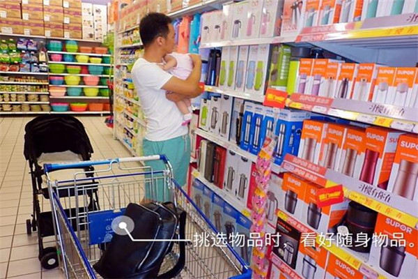 夏天安全出行,带宝宝去超市?这些安全隐患你一定要知道!