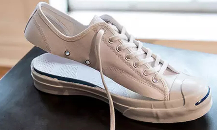 鞋子界的劳斯莱斯,帆布鞋白色奢侈品