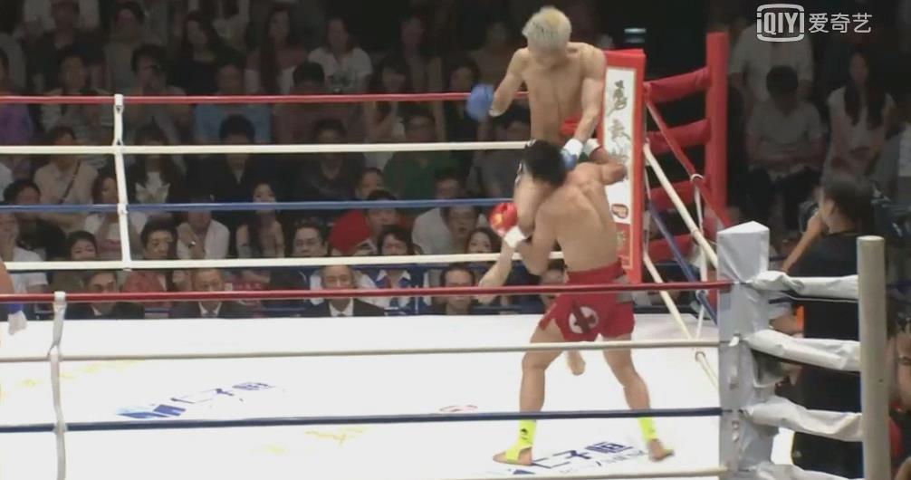 泰拳小侯爷邓泽奇大战勒德斯拉,泰拳小侯爷邓泽奇最血腥的比赛