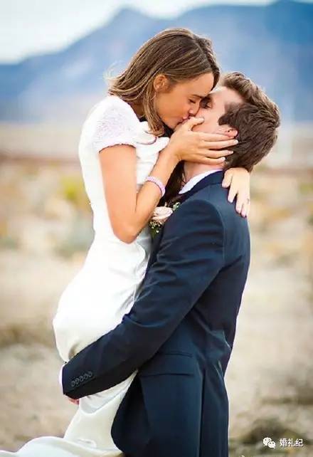 10种必拍婚纱照风格,摄影师亲手教新人摆婚纱照造型