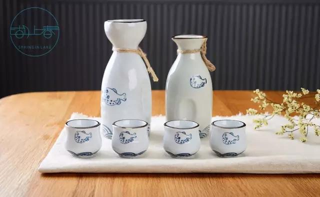 一天卖掉60只生烤乳鸽，卤切肥肠要配小米酒！杭州的深夜小酒馆是这样的