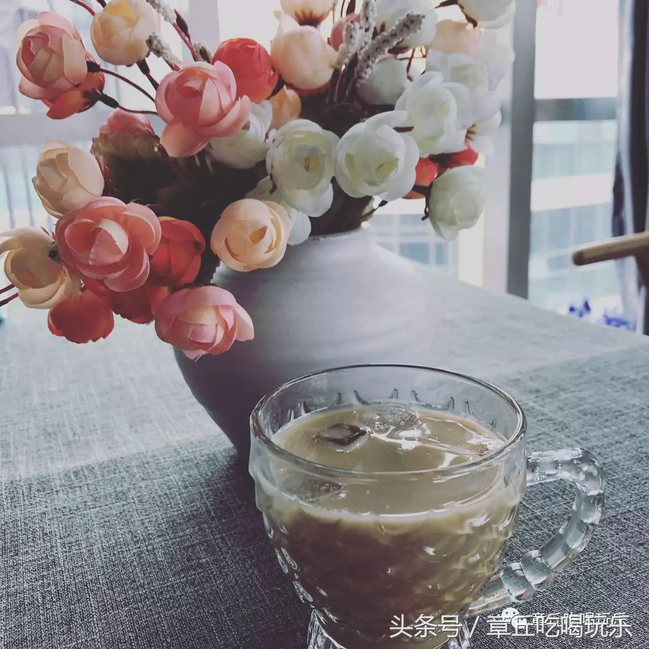 章丘高温天的终极必杀技！这家高颜值咖啡馆要被挤爆了！甩给你1块的果汁票子要不要！