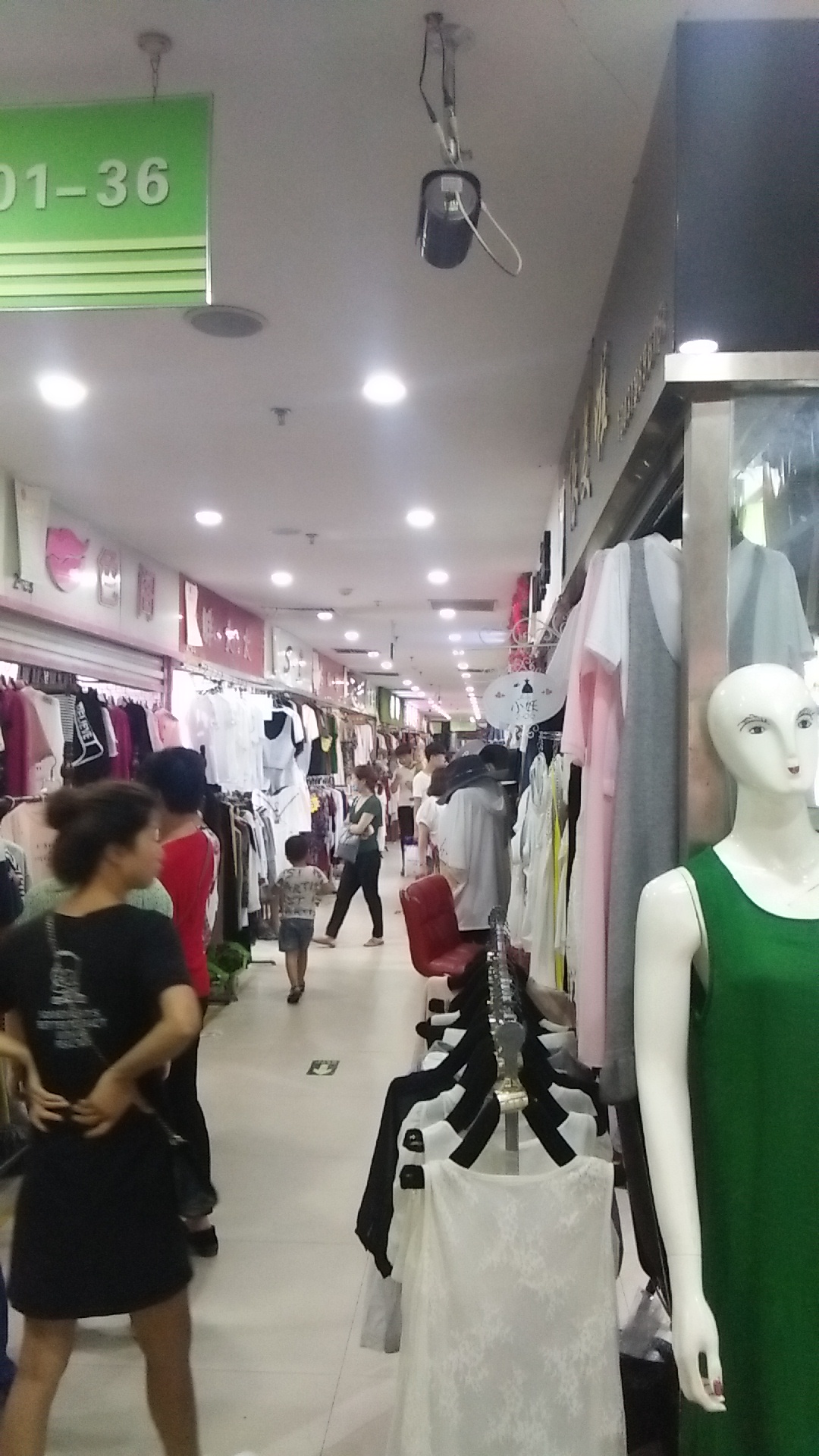 邯郸义商国际店,邯郸义商国际比较火的店铺