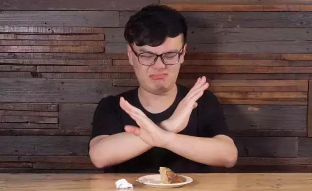 我把整个超市扔进了冷冻室，没想到还挺好吃