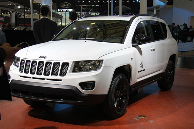 进口两驱指南者越野评测视频,详细评测奥迪q3入门版