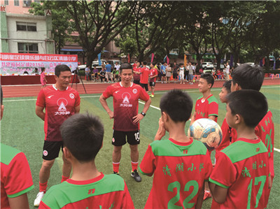 他与彭伟国并肩,国内转会最惨之人因转会费被坑,28岁退役