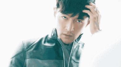 即使狠下心躲过宋仲基可忍心不被其他男星狂撩吗？