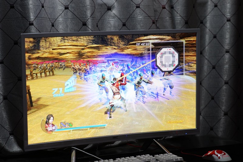 这才是全面屏手机游戏,直屏跟曲面屏游戏体验