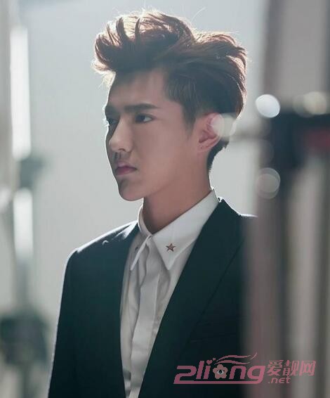 飞机头帅气发型,飞机头潮男照片