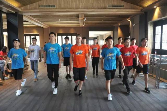 竟然疯玩成这样……还讲不讲规矩！