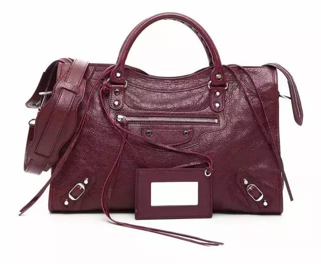 巴黎世家机车包金属铁标真假,巴黎世家机车包五金