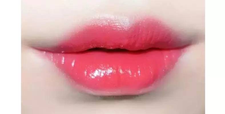 收藏大牌口红图片,大牌唇膏推荐必买色号