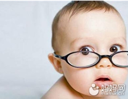 宝宝有眼病,小孩有飞蚊症正常吗