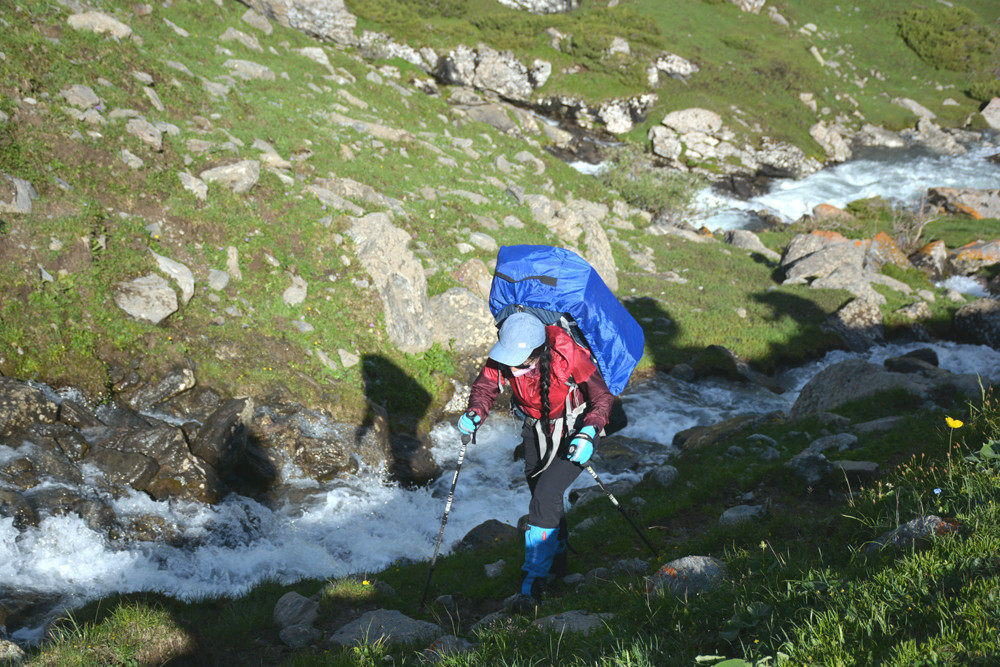 行者无疆-6月乌孙，漂洋过海为圣湖，翻山越岭因初心