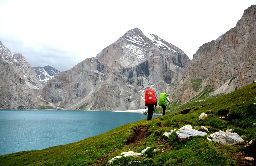 行者无疆-6月乌孙，漂洋过海为圣湖，翻山越岭因初心