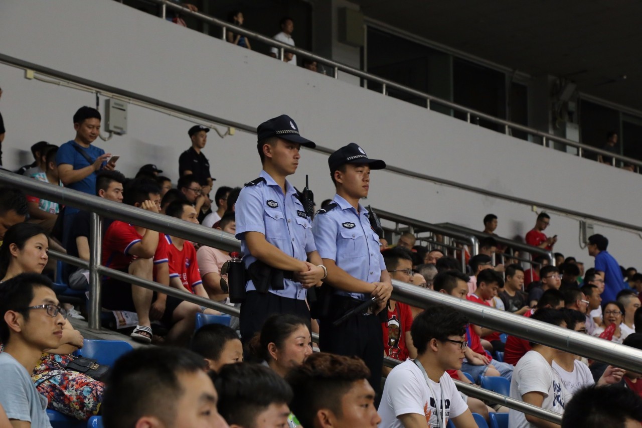 战高温民警,战高温斗酷暑保平安