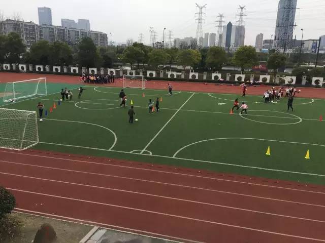 国家青少年特色足球学校,全国首批青少年足球特色学校