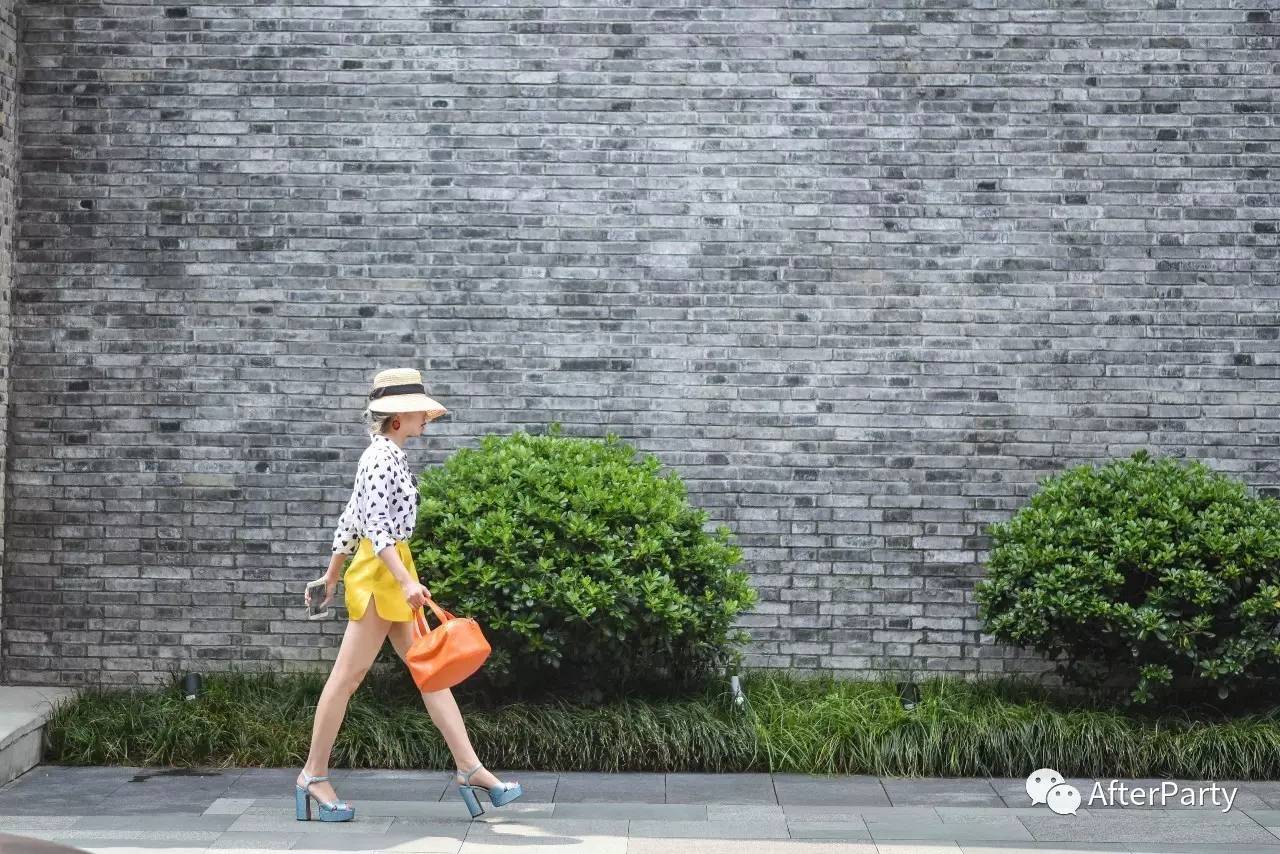 好看又耐穿的凉鞋推荐,世界上最漂亮的女士凉鞋