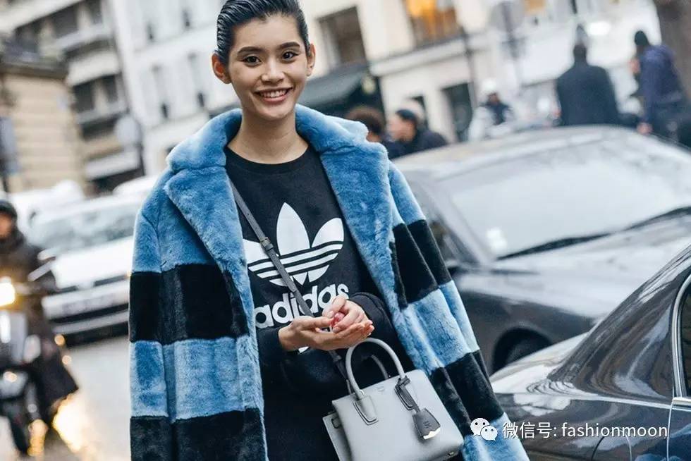 适合刚入职场的大学生的包包,50岁职场女人大牌包包