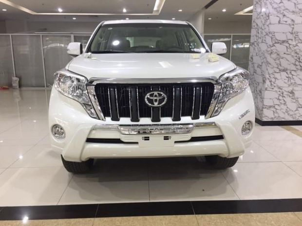 丰田霸道平行进口车2700,丰田霸道2700顶配天津港