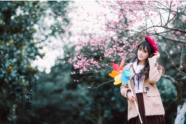 你为什么穿jk制服,我们为什么穿校服