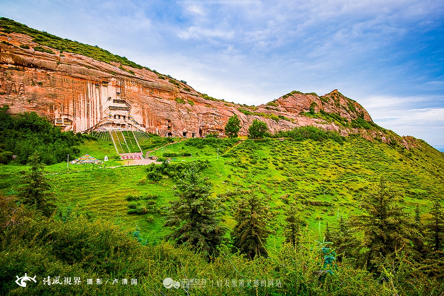 在马蹄寺三十三天点燃一盏心灯