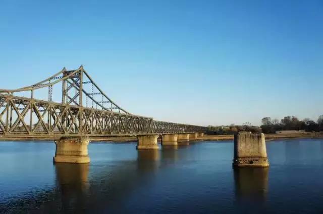火车去青海沿途风景,青海人出国很难吗