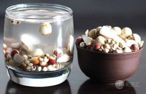赤小豆芡实薏仁茶的功效,赤小豆芡实薏米茶祛湿热