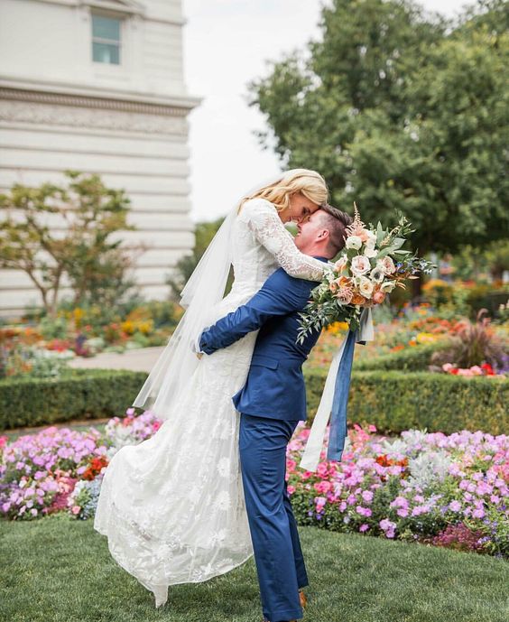 最In新娘情报速递:谁说城堡婚礼素人只有看的份儿？