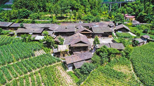 清凉+风电+土家大院石柱沙子镇等你来玩