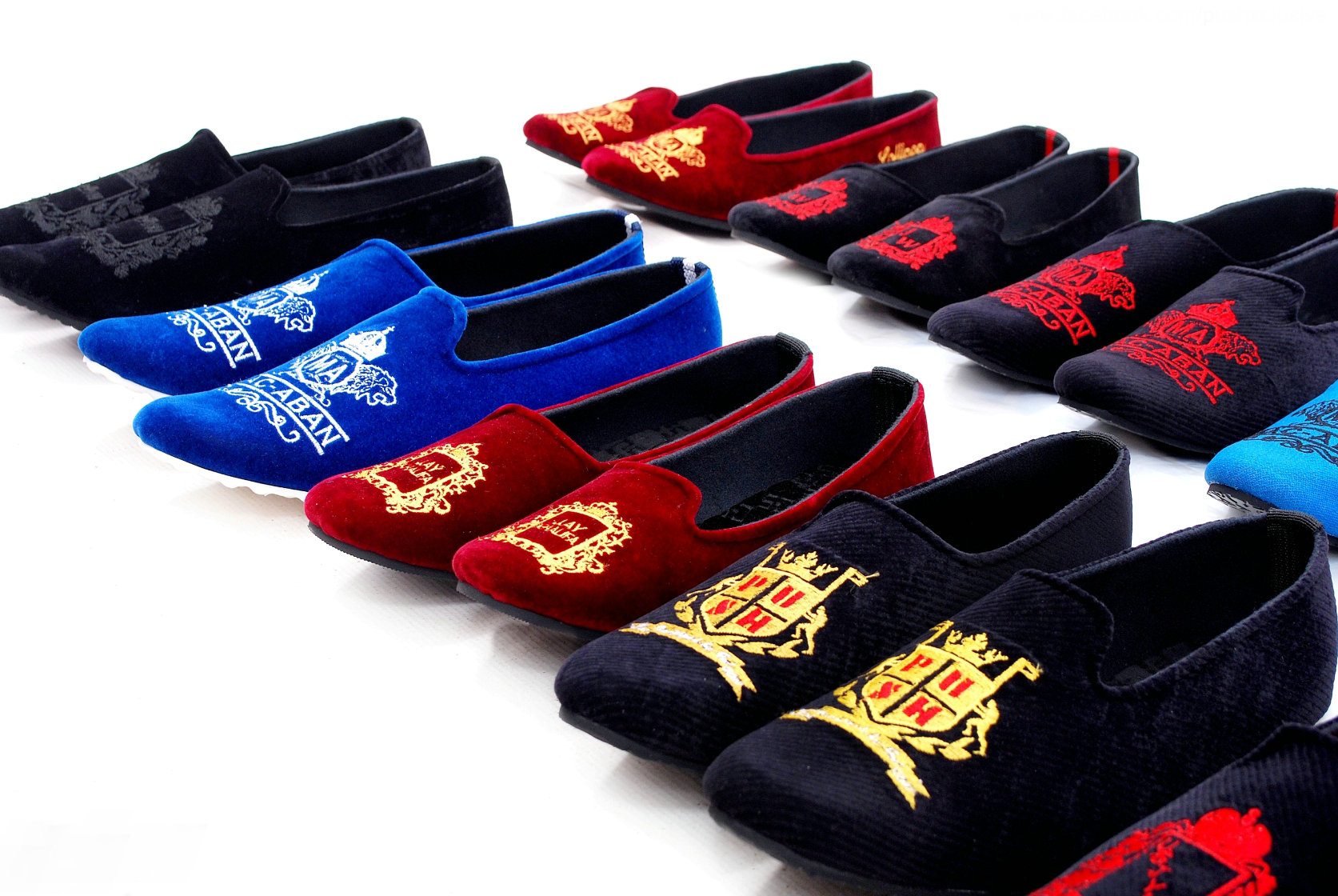 女人是蜈蚣精吗,女人都是蜈蚣精是什么意思