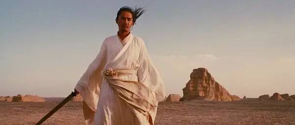 解构英雄,解构英雄对现代社会更有利