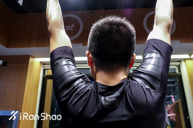 评测|SKINSA400黑色印胶版压缩装备的“顶配”享受